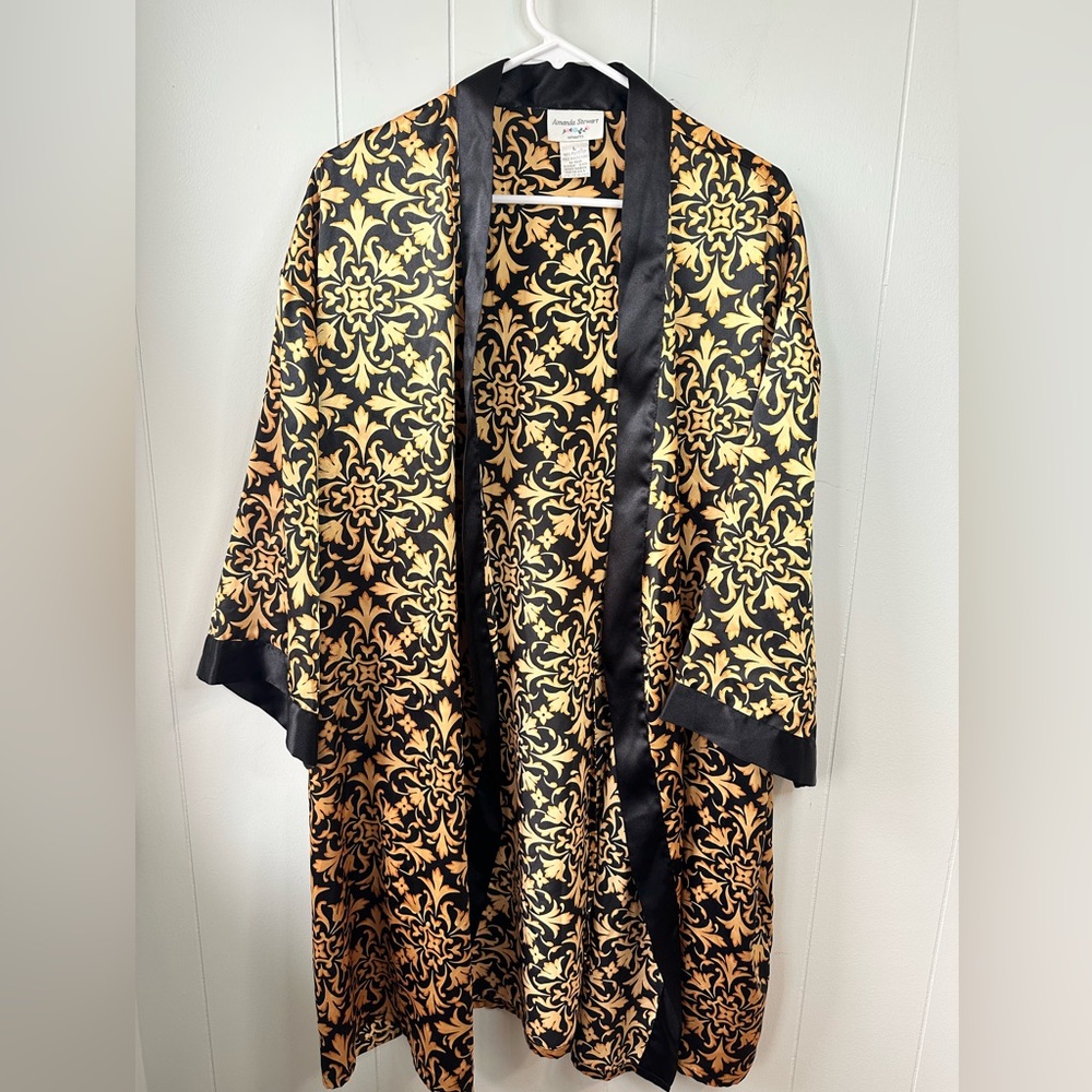 Luxurious Black and Gold Geometric Robe